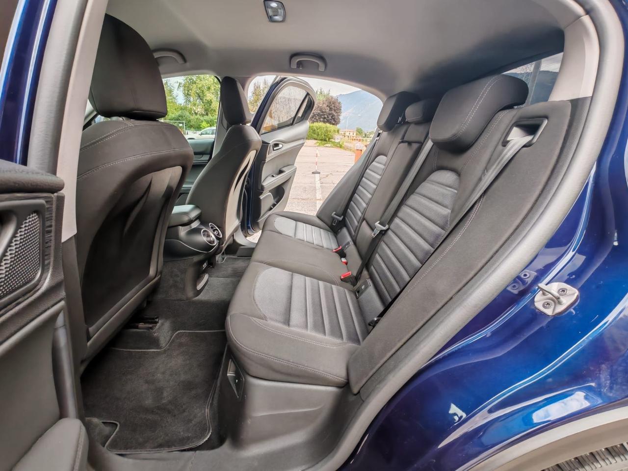 Alfa Romeo Stelvio 2.2 Turbodiesel 160cv E6