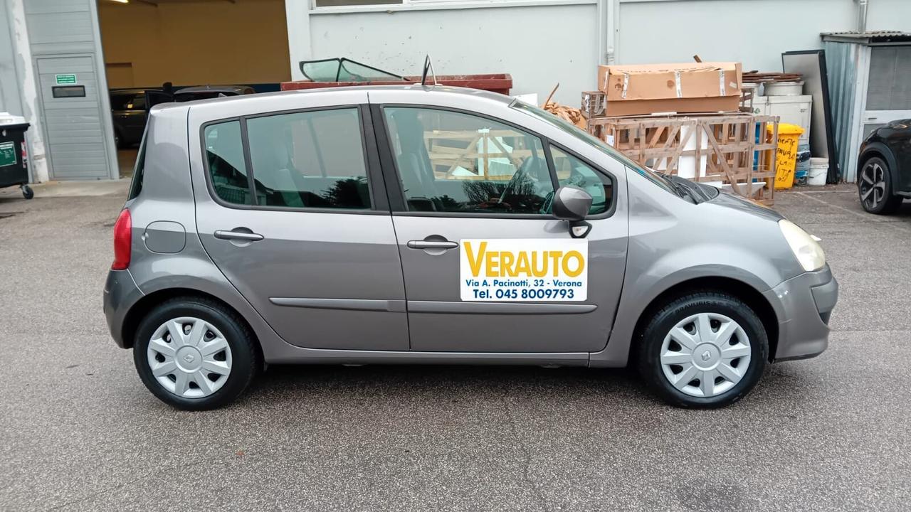 Renault Modus 1.2 16V TCE Dynamique