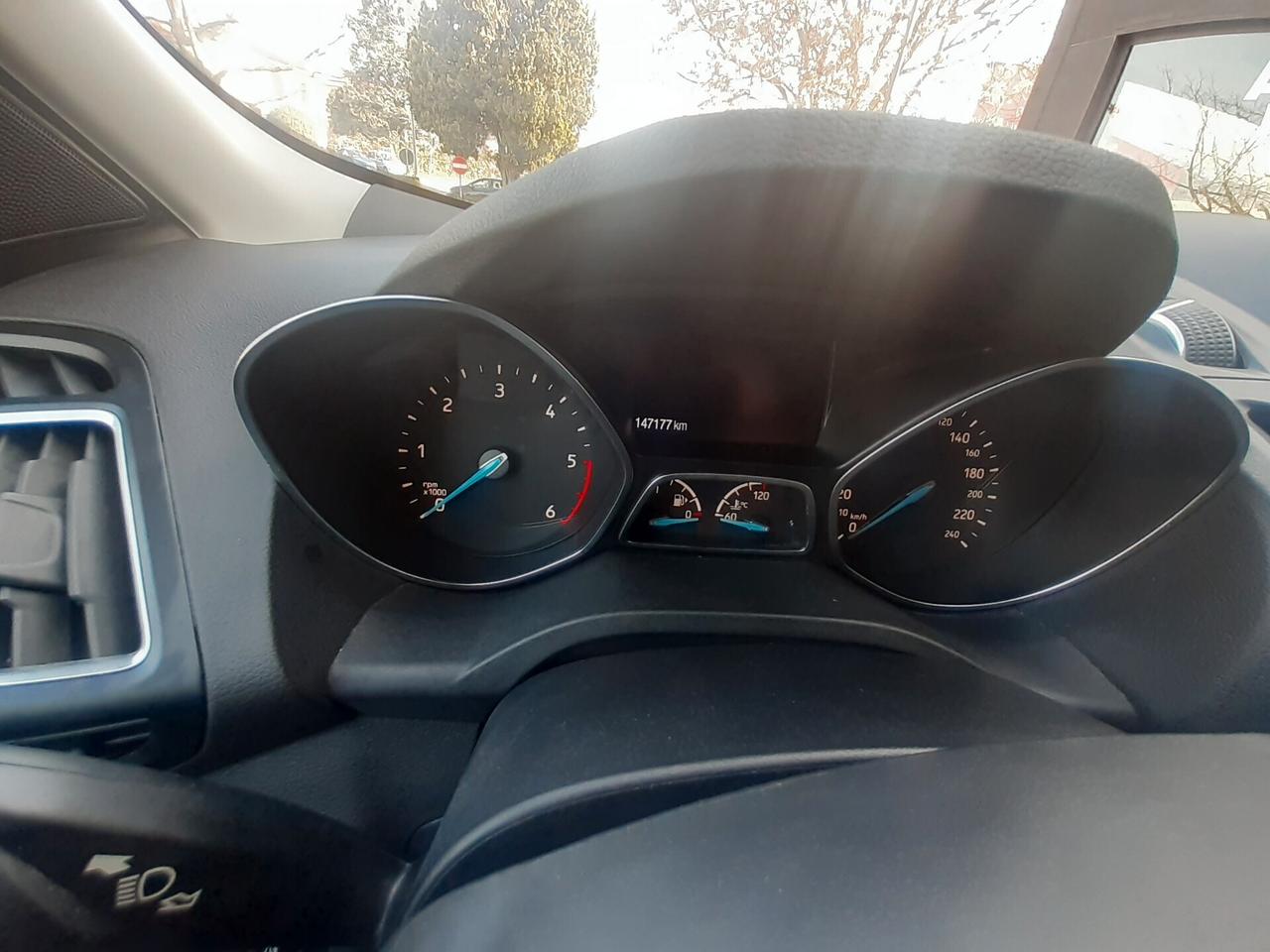 Ford Kuga 1.5 TDCI 120 CV S&S 2WD Titanium