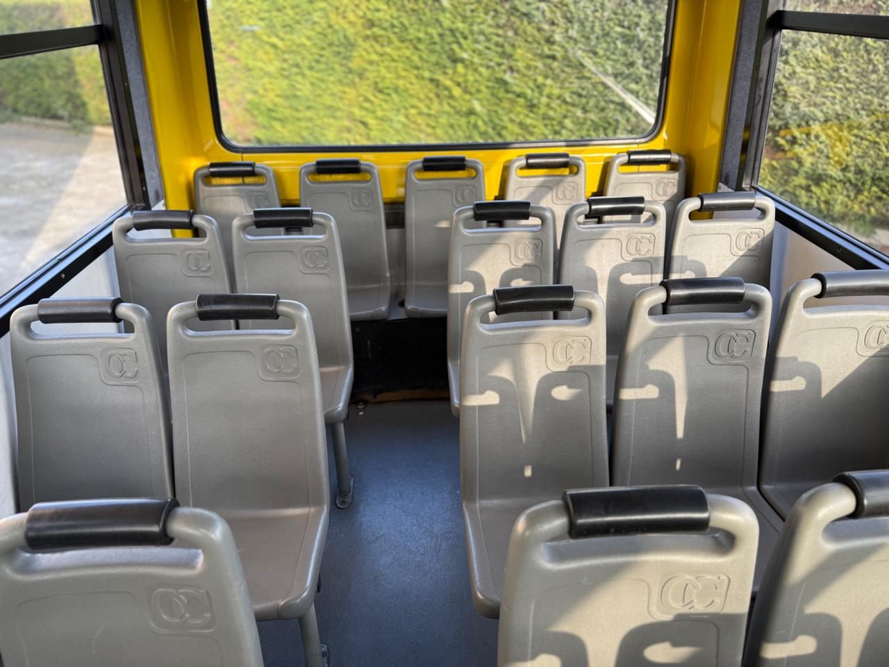 Scuolabus/ Iveco 42 posti euro 9.500