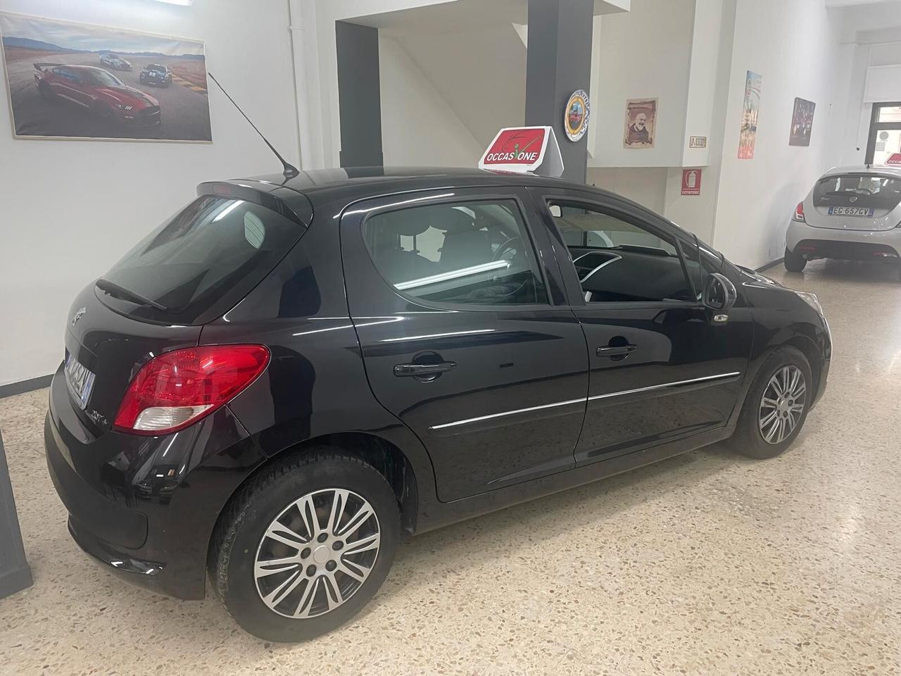 Peugeot 207 Plus 1.4 8V 75CV 5p. ECO GPL