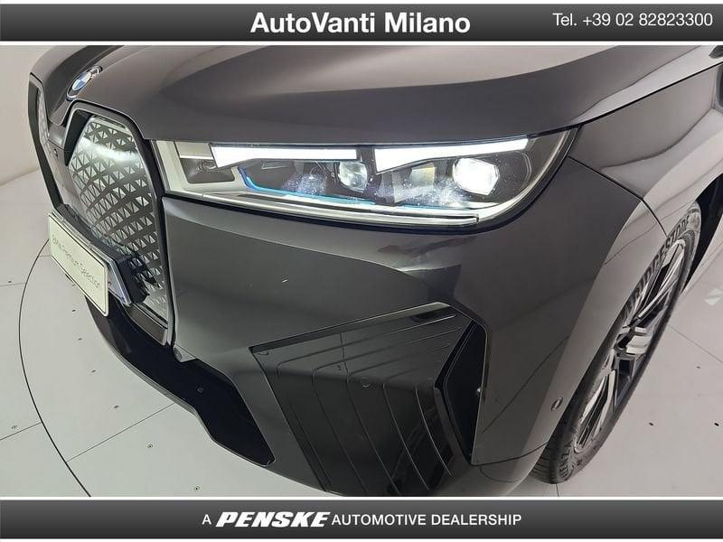 BMW iX iX xDrive50 Pacchetto Sportivo