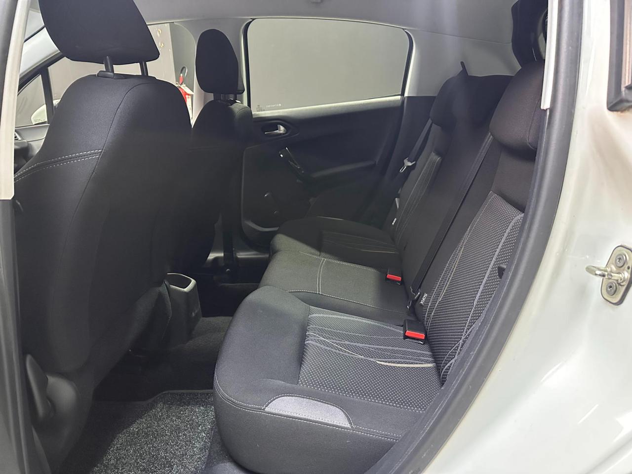 Peugeot 208 5 Porte 208 5p 1.2 e-vti 12v Allure s&s 82cv etg5 (robot)