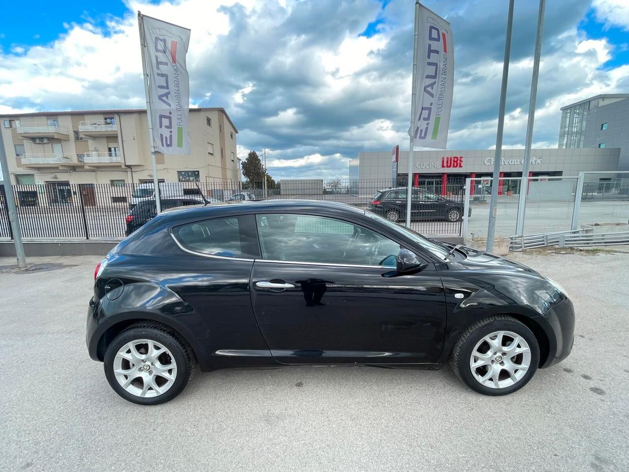 Alfa Romeo MiTo 1.3 JTDm-2 95 CV S&S Distinctive Sport Pack