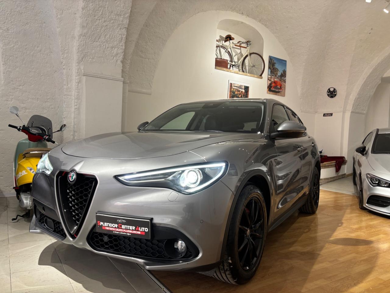 Alfa Romeo Stelvio 2.2 Turbodiesel 180 CV AT8 RWD Super