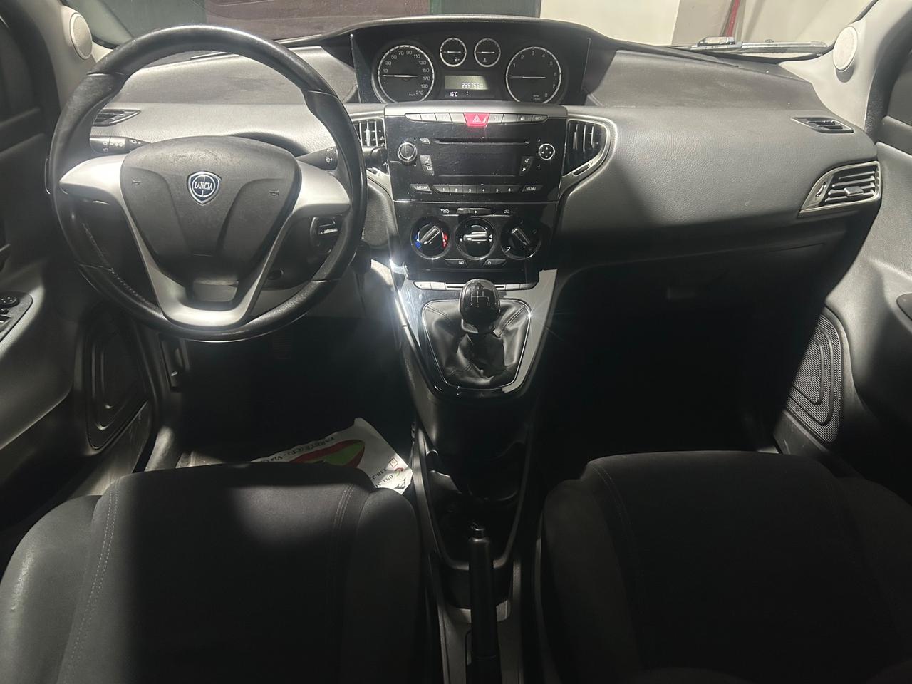 Lancia Ypsilon 1.2 69 CV 5 porte GPL