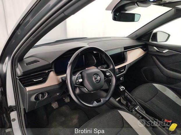 Skoda Kamiq 1.0 TSI 110 CV Dark Shade