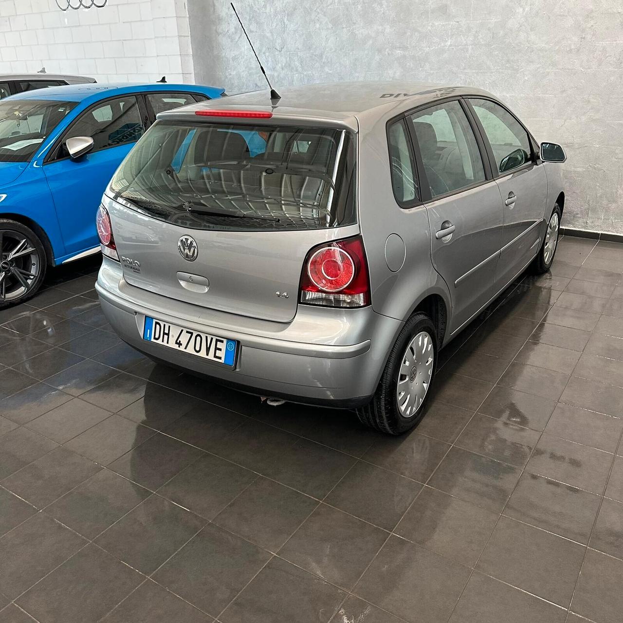 Volkswagen Polo 1.4/80CV 16V 5p. Sportline