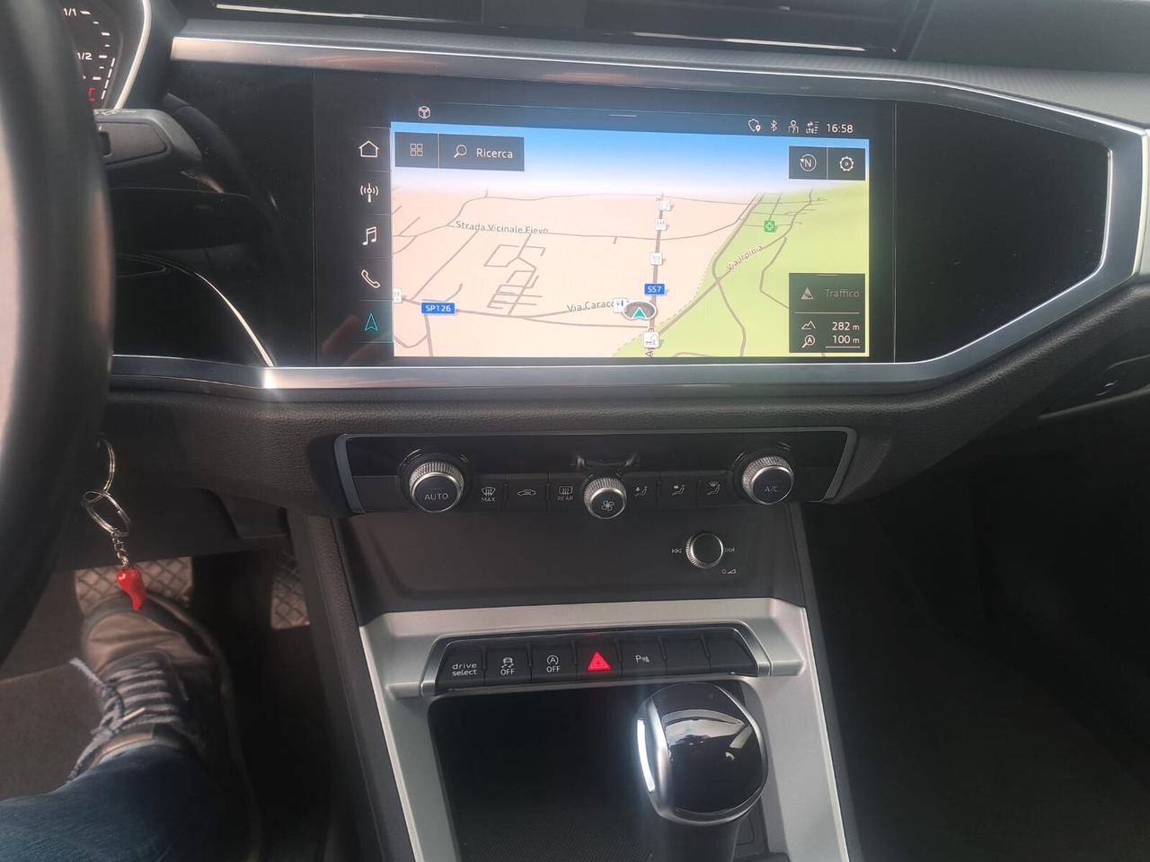 AUDI Q3 SPB 2.0 TDI 150 CV BUSINESS S-TRONIC