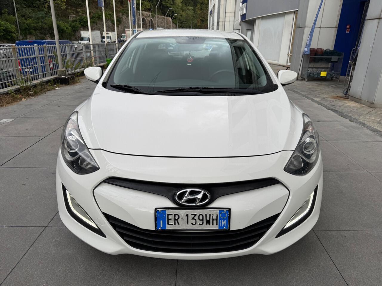 HYUNDAI I30 1.4 CRDI KM 62 MILA !!!!
