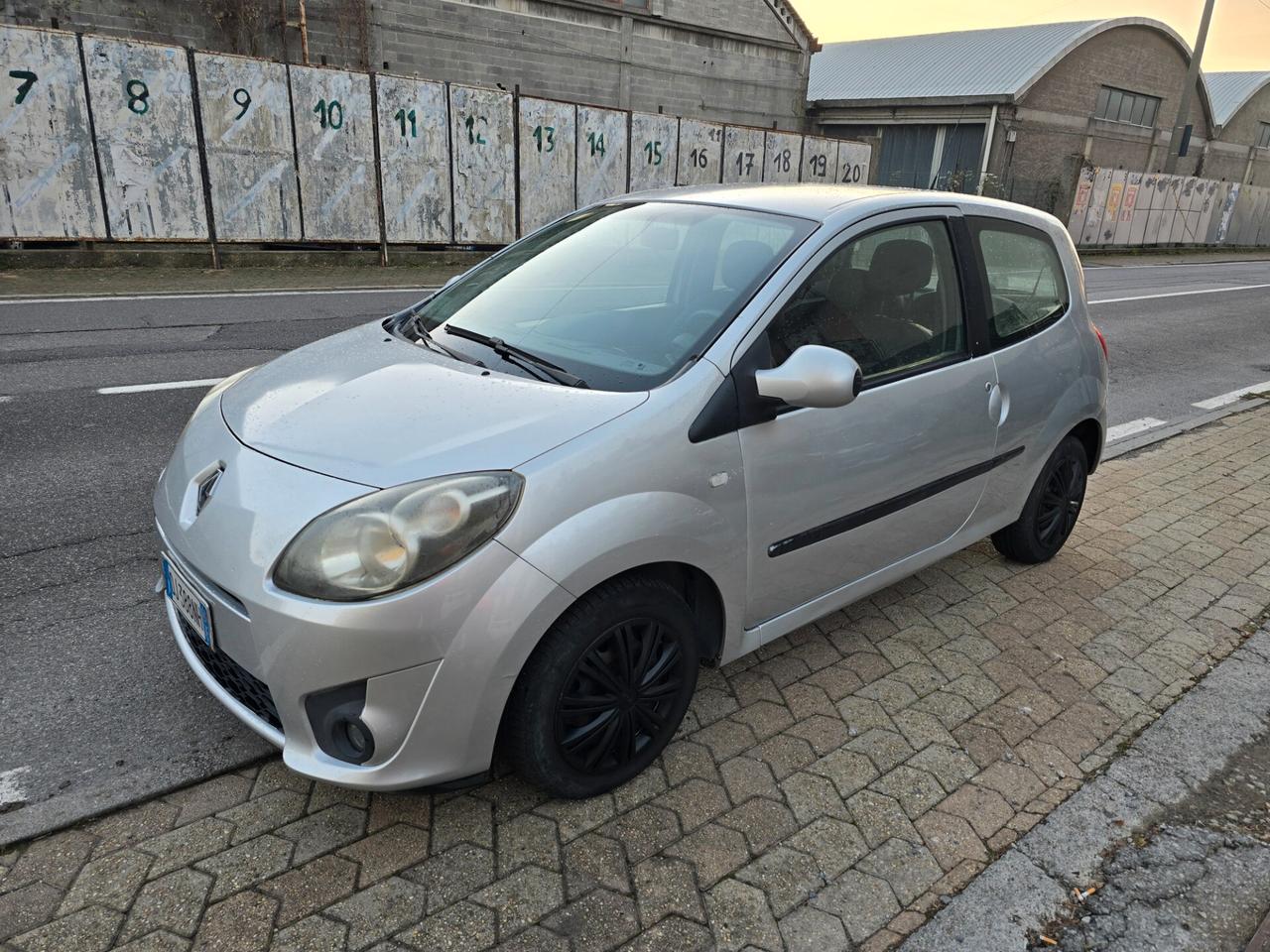 Renault Twingo 1.2 8V UNICO PROP 35KM