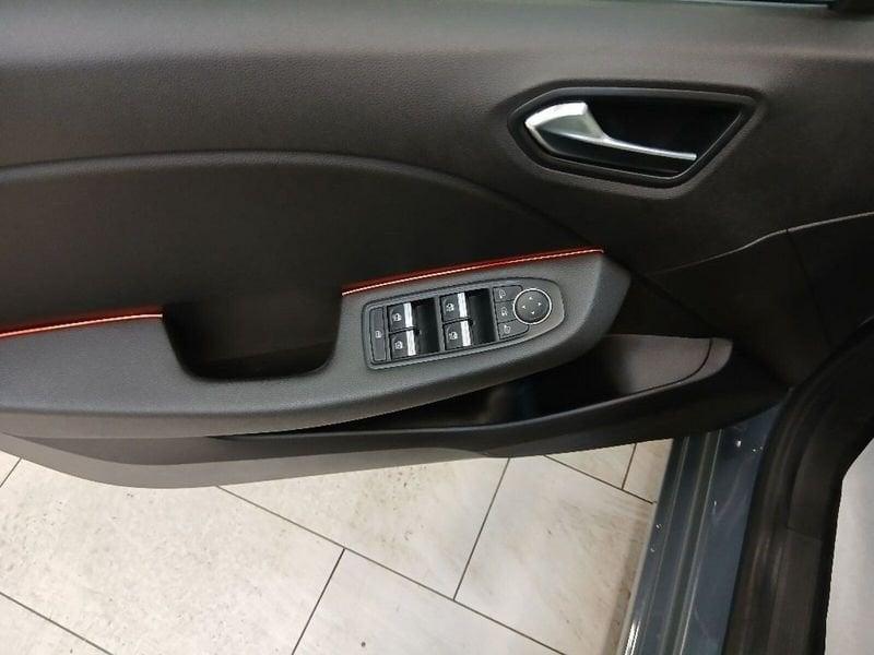 Renault Clio 1.6 E-Tech hybrid Intens 140cv auto my21