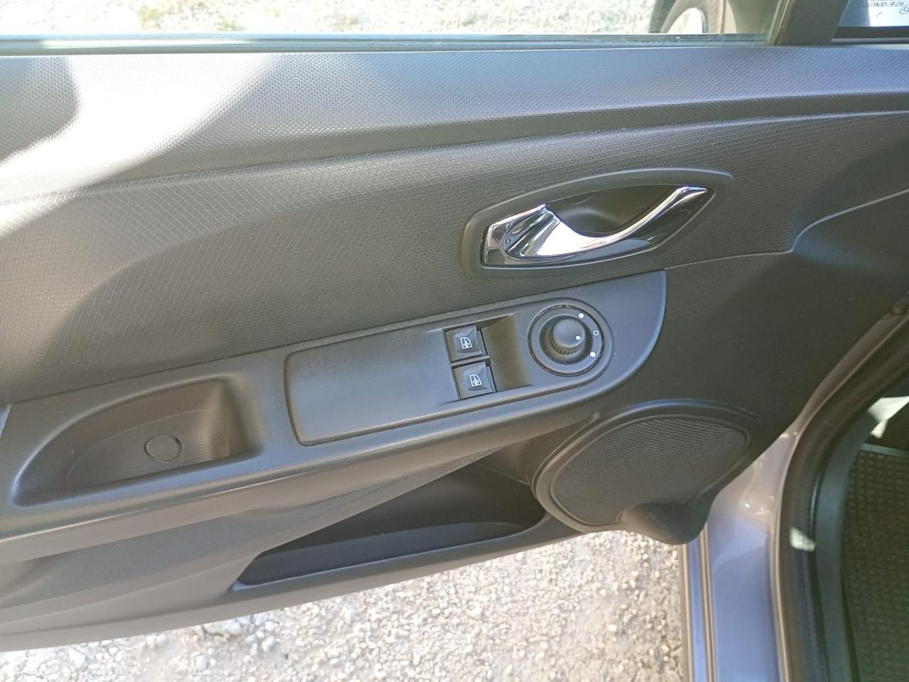 Renault Clio 1.5 dCi 8V 75CV 5 porte Live