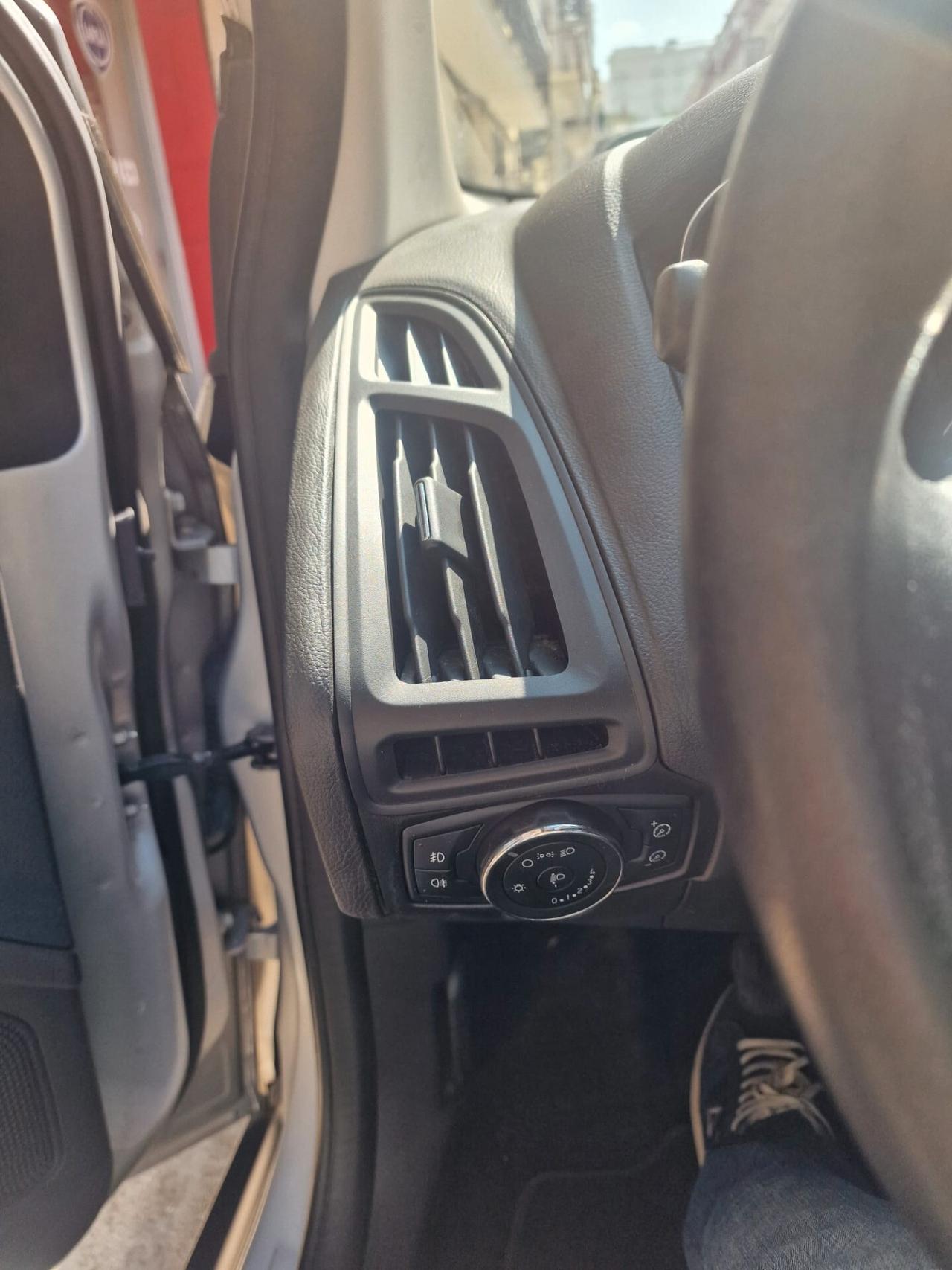 Ford Focus 1.6 TDCi 115 CV