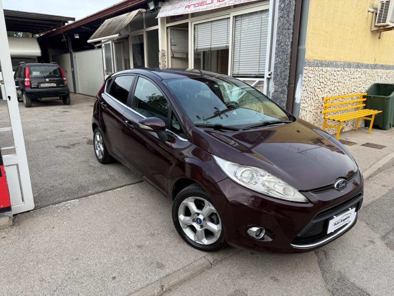 Ford Fiesta 1.4 TDCi 5p. Titanium