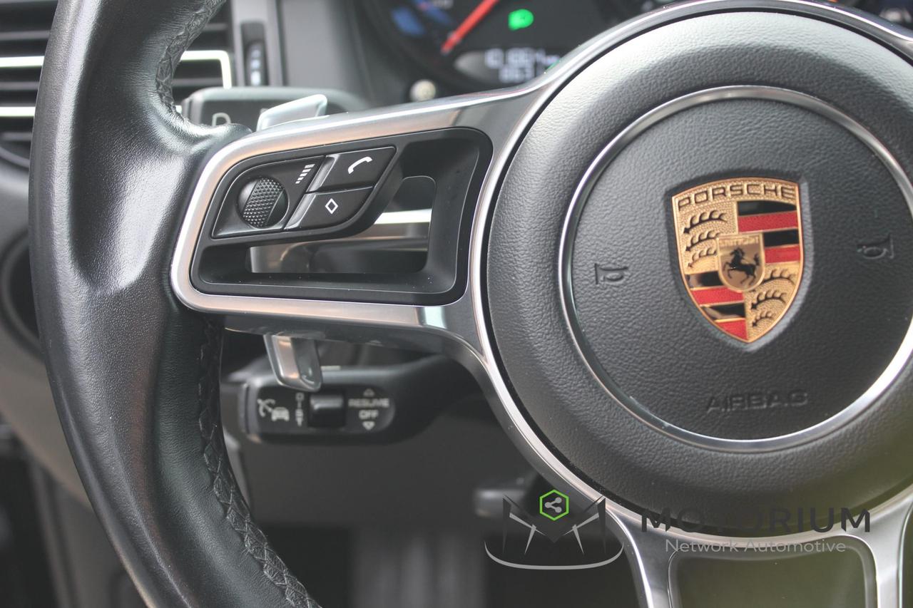 Porsche MACAN 2.0 245 CCV PDK