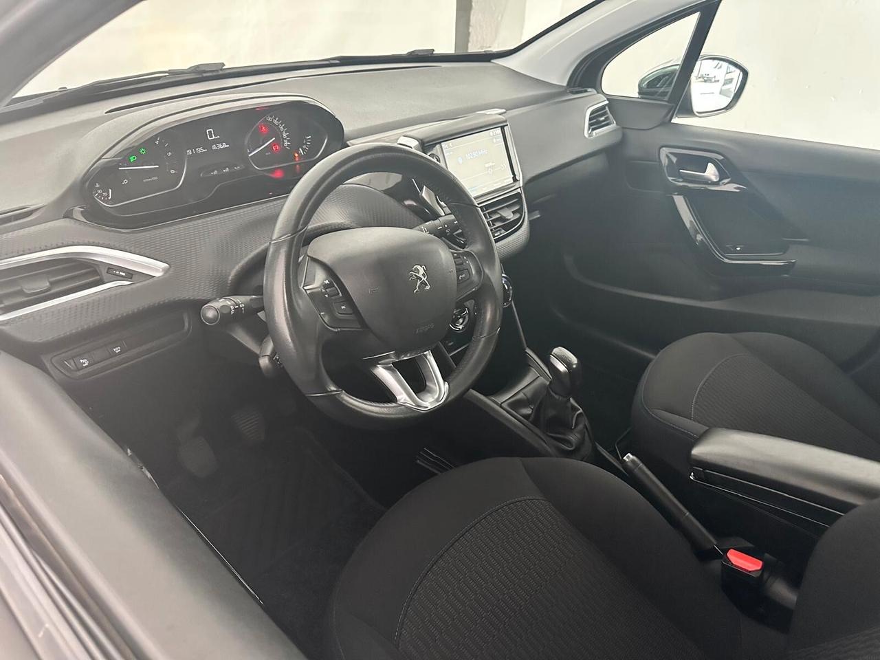 Peugeot 208 BlueHDi 100 S&S 5 porte Signature