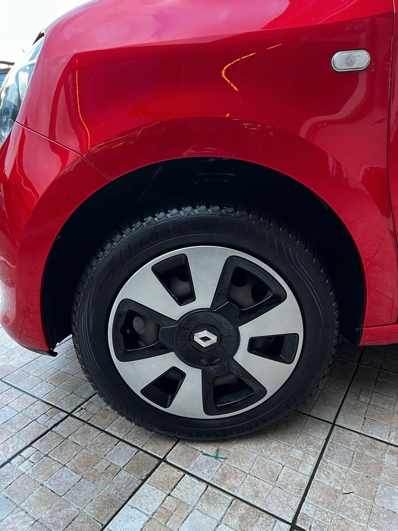 Renault Twingo SCe Lovely NEOPATENTATI