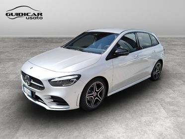 Mercedes-Benz Classe B - W247 2023 - B 180 d AMG Line Premium auto