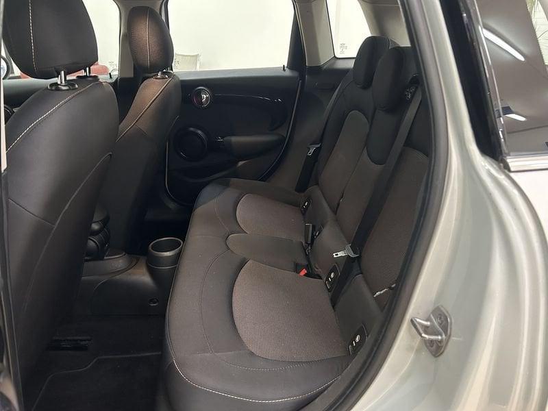 MINI Mini 5 porte Mini 5p 1.5 Cooper D Business