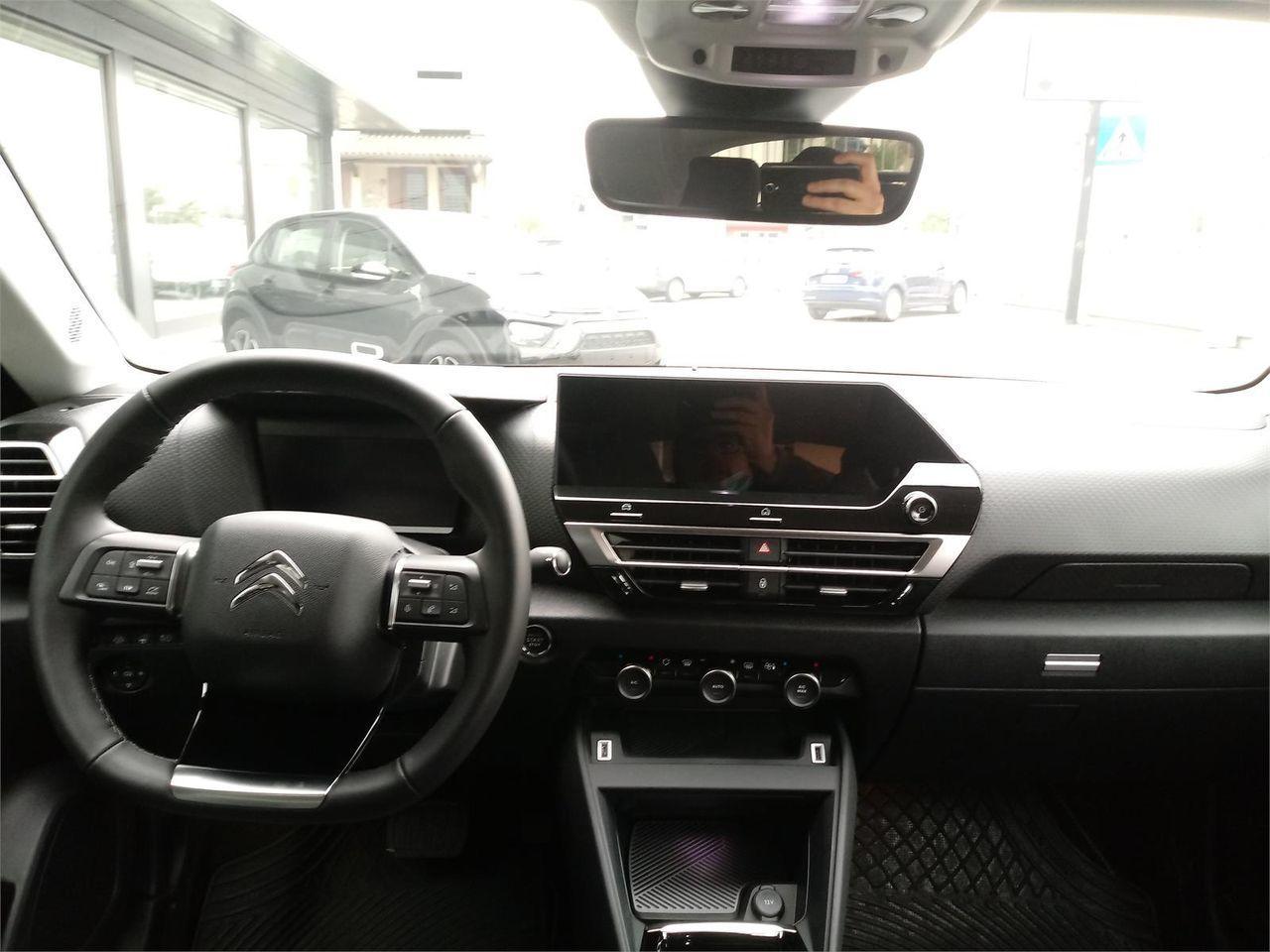 CITROEN C4 e-C4 motore elettrico 136 CV Shine