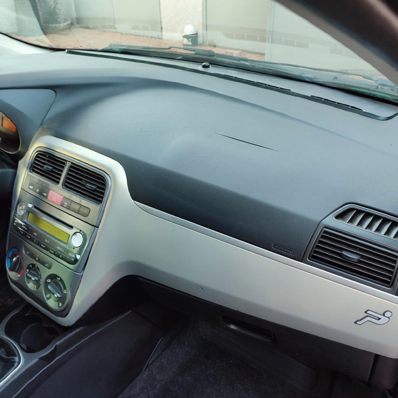 Fiat Grande Punto 1.4 Starjet 16V 3 porte Dynamic