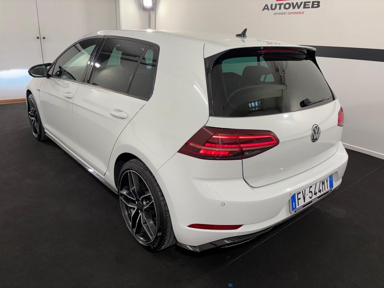 Volkswagen Golf R-LINE FULL OPTIONAL