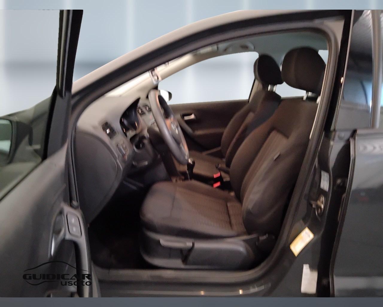 VOLKSWAGEN Polo V 2014 - Polo 5p 1.0 mpi Trendline 60cv
