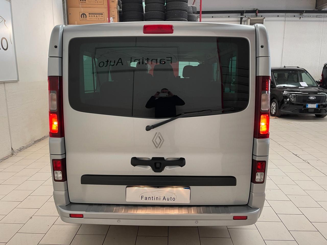 Renault Trafic PL Equilibre 9 posti 2.0 dCi c.man-LEGGI SOTTO