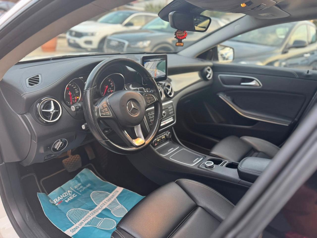 Mercedes-benz CLA 200 d Automatic Premium