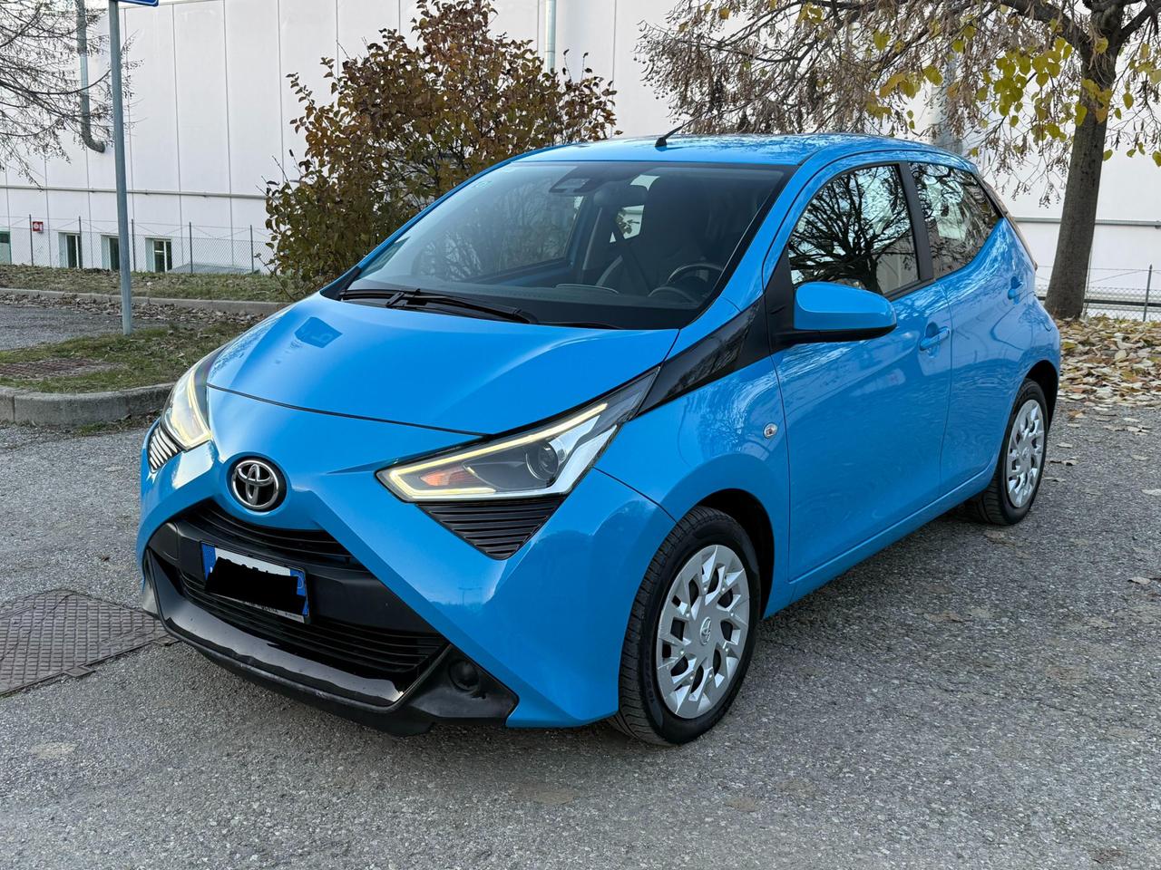 Toyota Aygo 5 Porte Aygo 5p 1.0 x-business 72cv