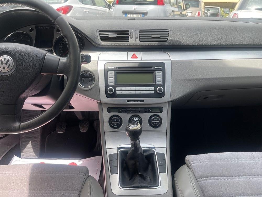Volkswagen Passat 2.0 16V TDI Var. Highline NEO PATENTATI