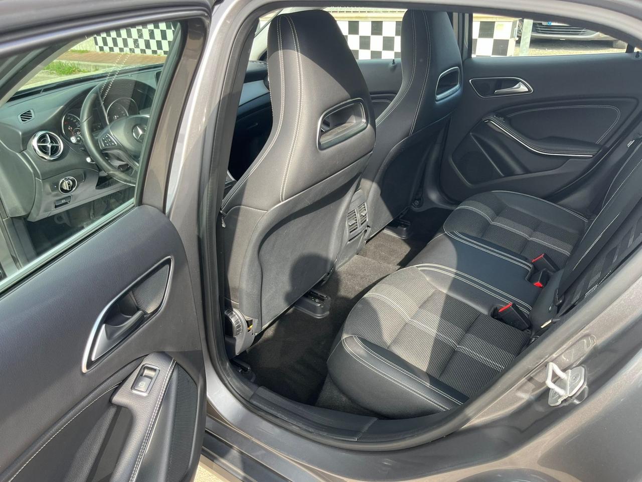 Mercedes-benz GLA 200 d Automatic Premium 2017