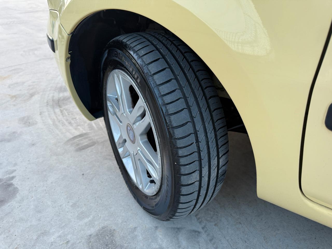FIAT PANDA ANNO 2010 1.2 BENZINA AUTOMATICA