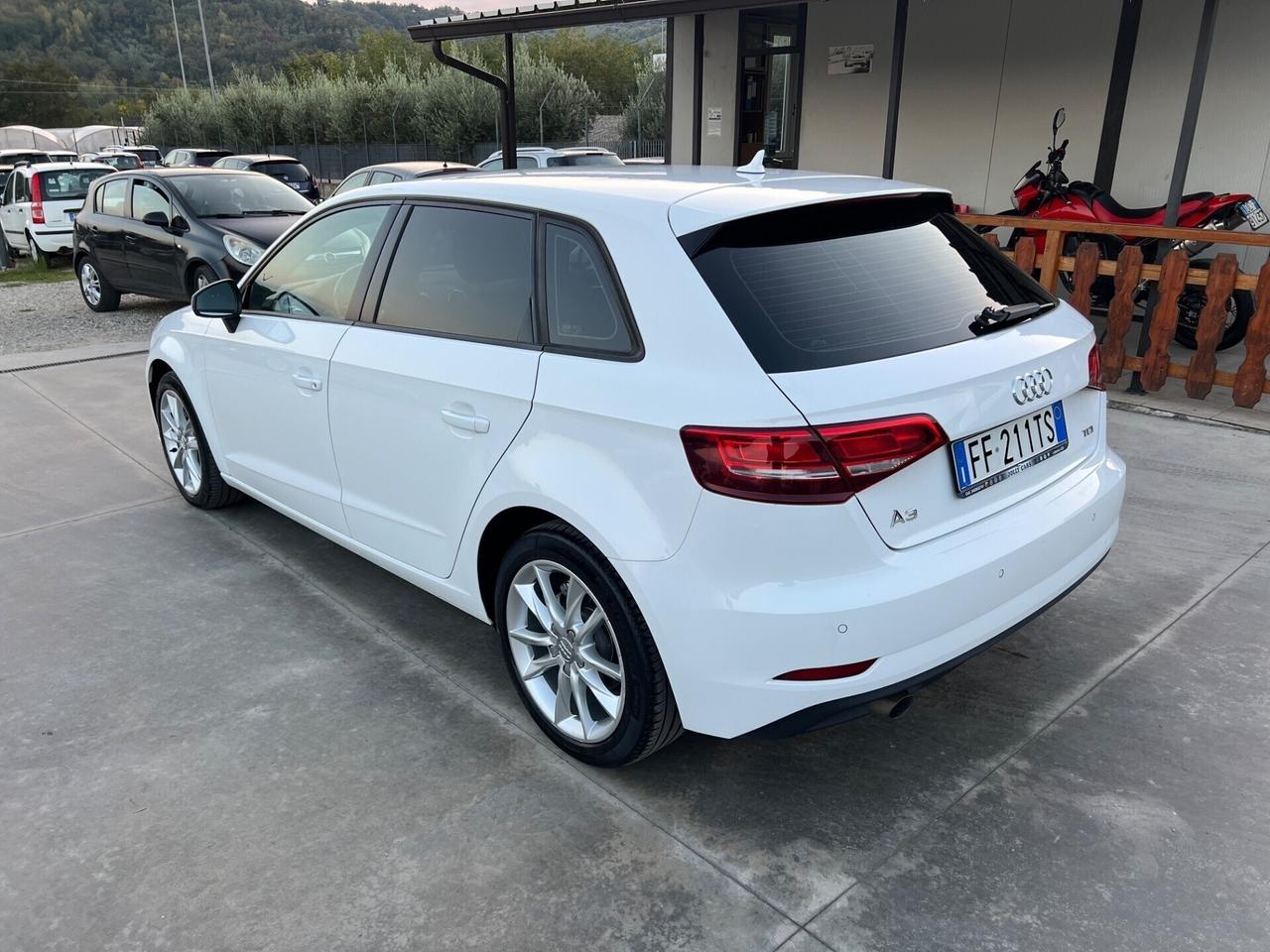 Audi A3 SPB 1.6 TDI S tronic Sport