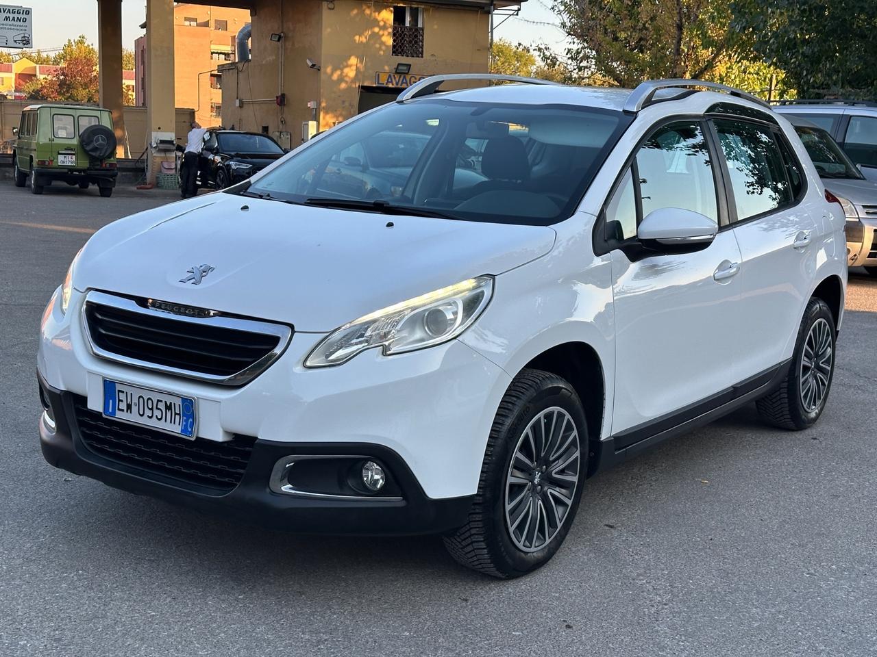 Peugeot 2008 PureTech 82 Allure soli 110mila km