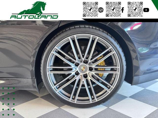 PORSCHE Panamera Turbo