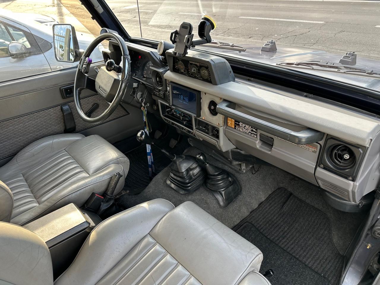 Toyota Land Cruiser II 2.5 turbodiesel Hard-top BJ73