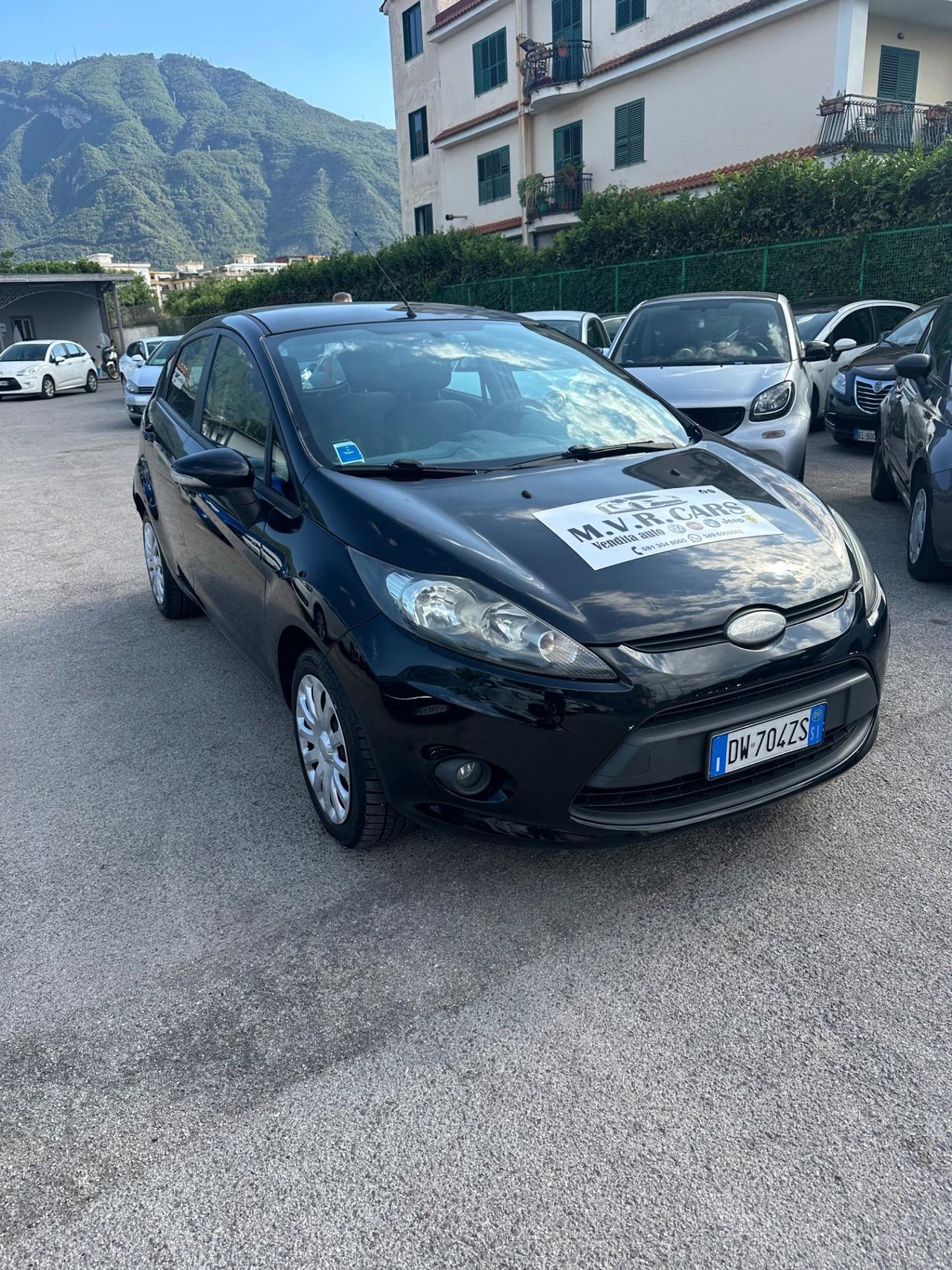 Ford Fiesta 1.4 TDCi 68CV 5 porte Titanium