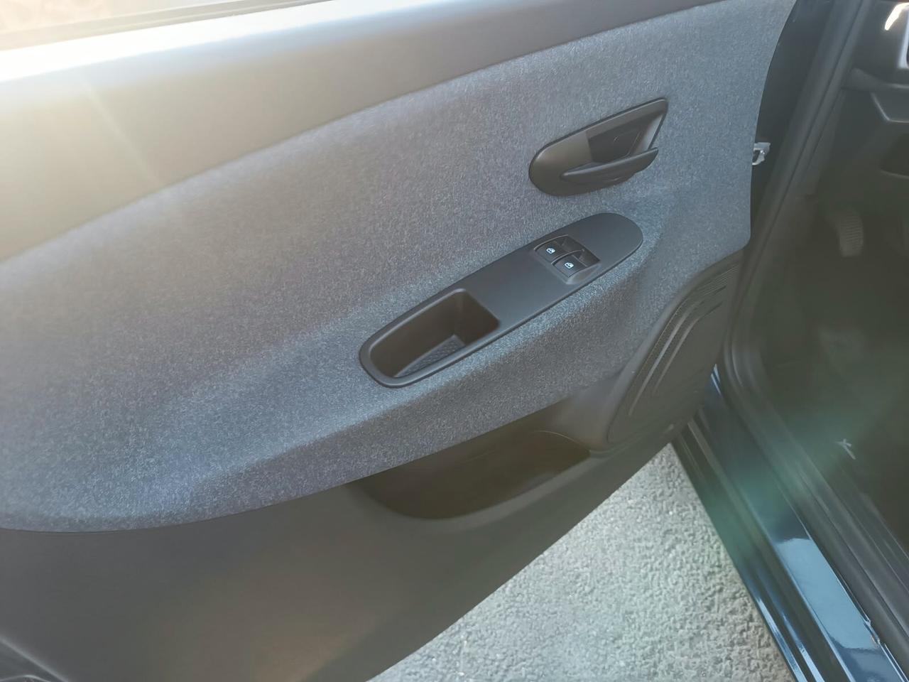 Lancia Ypsilon 1.2 69 CV 5 porte S&S Platinum