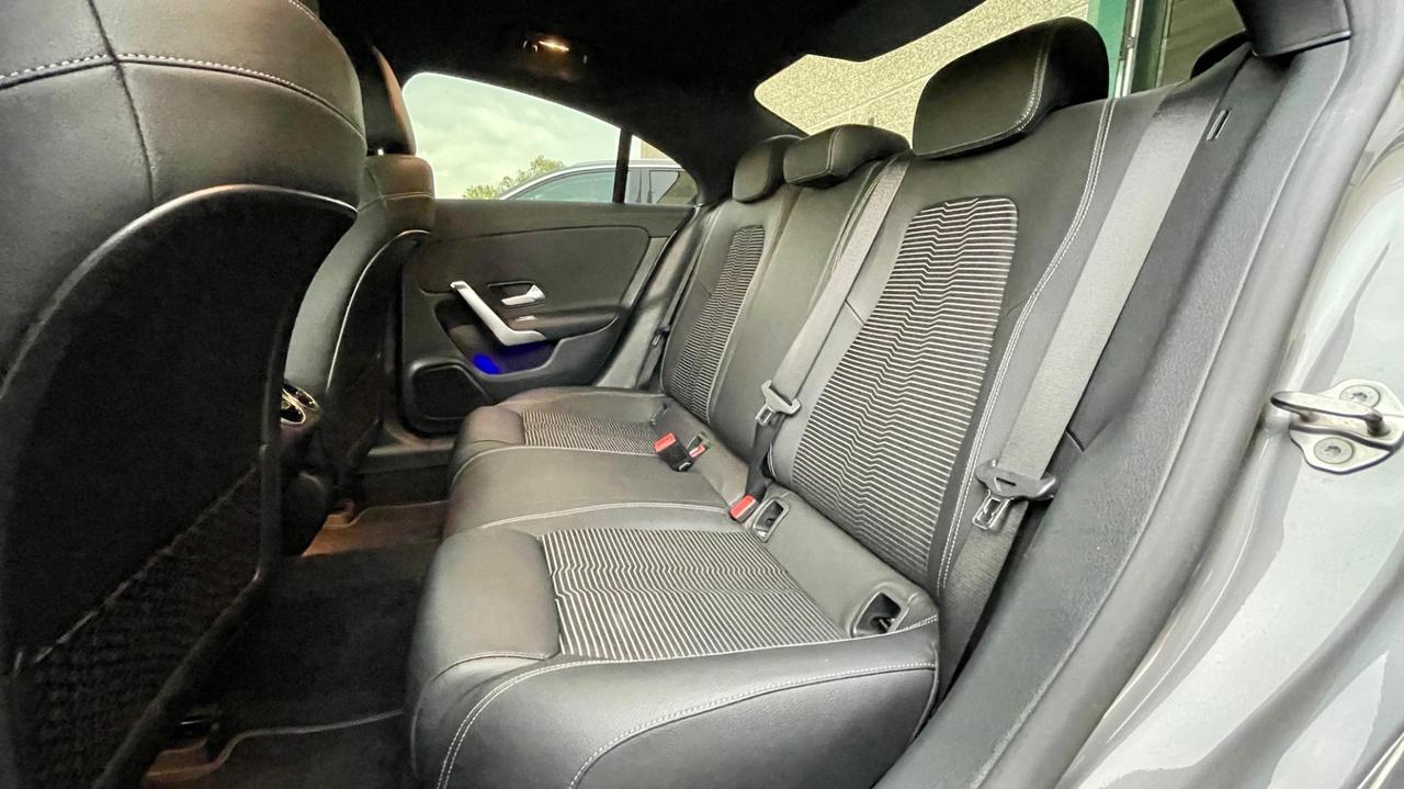 Mercedes CLA 200 d Automatic led Pacchetto luci