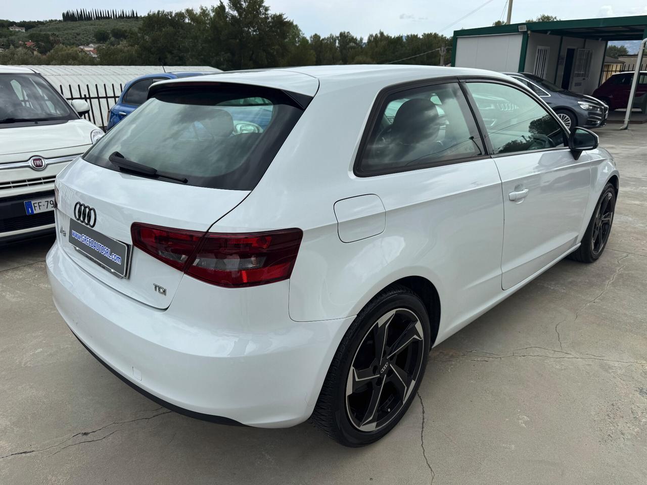 Audi A3 1.6 TDI 105cv AMBITON/2013