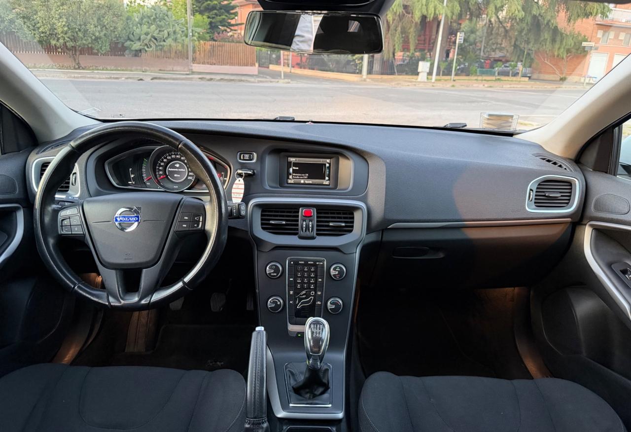 Volvo V40 D2 1.6