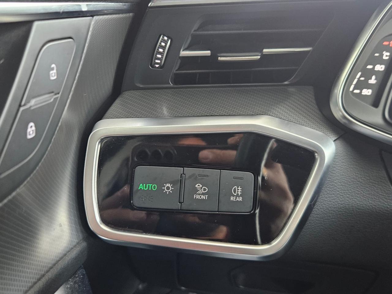 Audi A6 Avant 40 2.0 TDI quattro ultra S tronic S Line