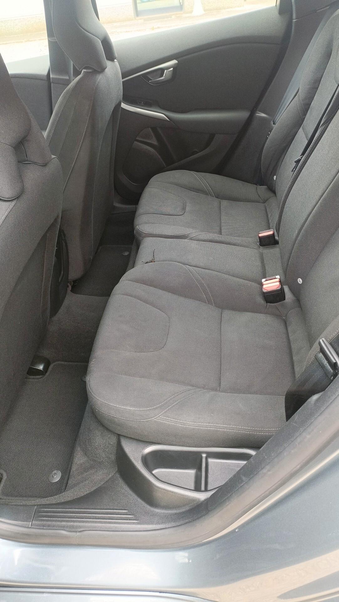 Volvo V40 D2 Momentum