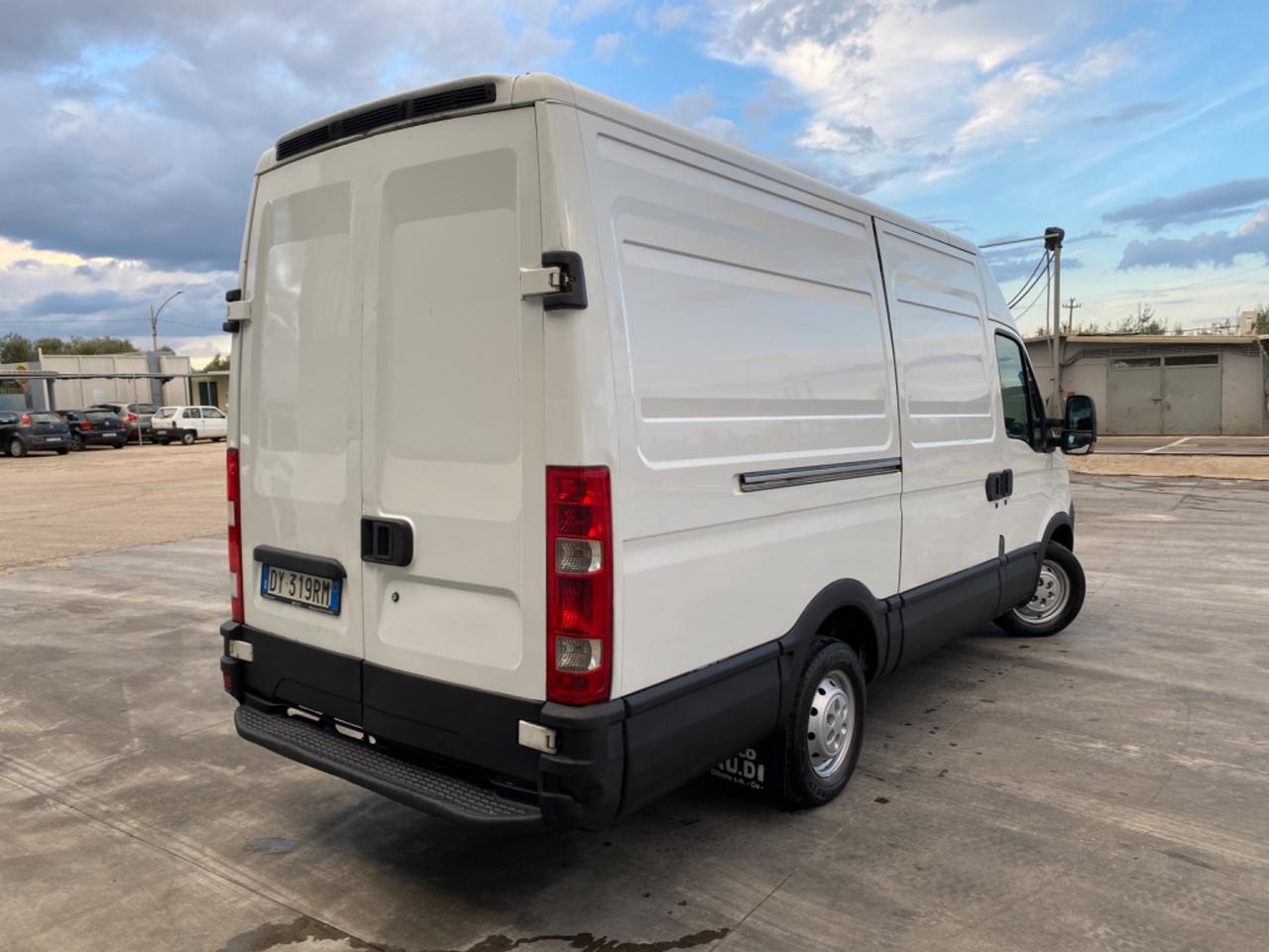 Iveco Daily 35/S/10, TETTO ALTO, PASSO LUNGO, GEMELLATO,Unico propietario