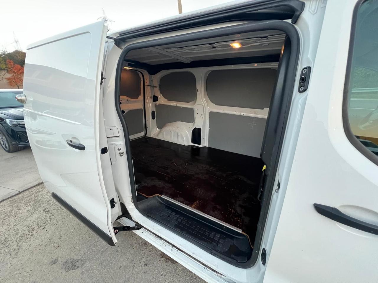 Peugeot Expert BlueHDi 120CV