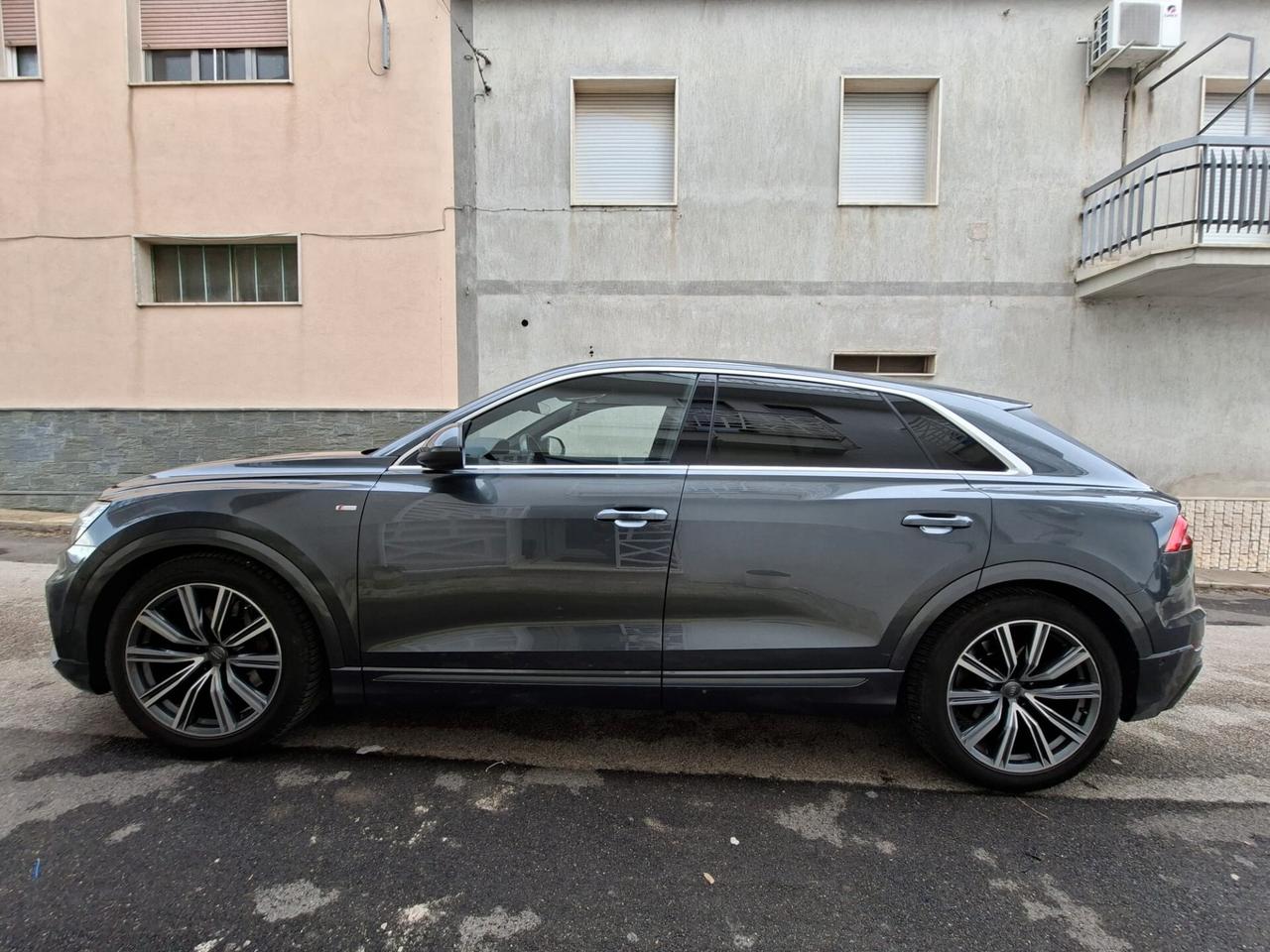 Audi Q8 50 TDI 286 CV quattro tiptronic