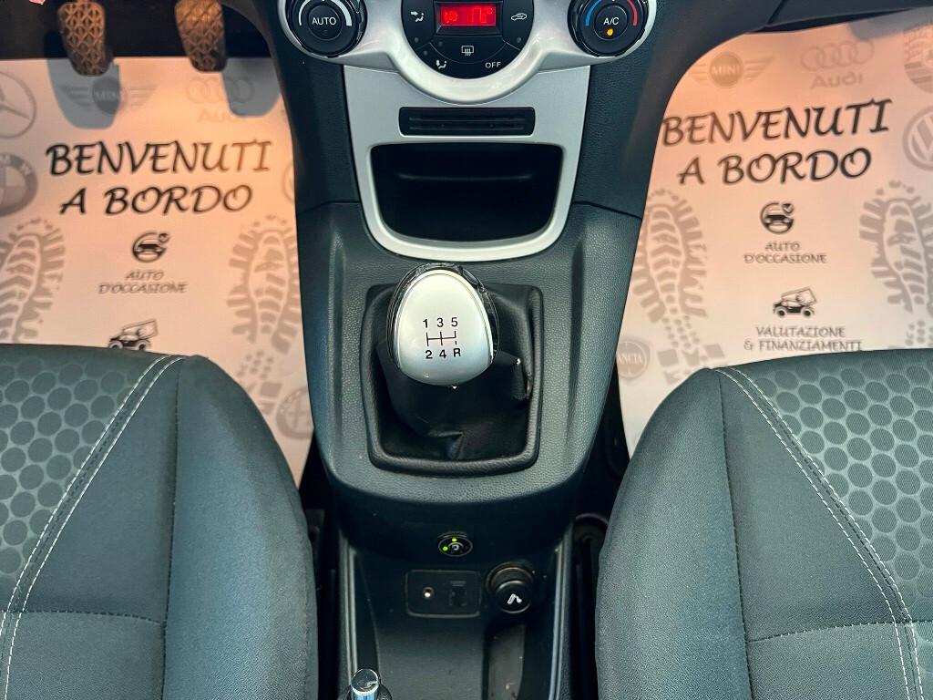 Ford Fiesta Titanium 1.4 97 CV GPL della Casa