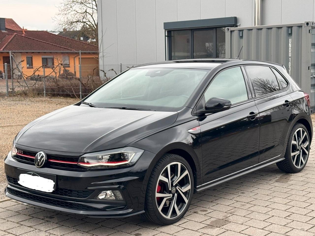 Volkswagen Polo 2.0 TSI DSG GTI